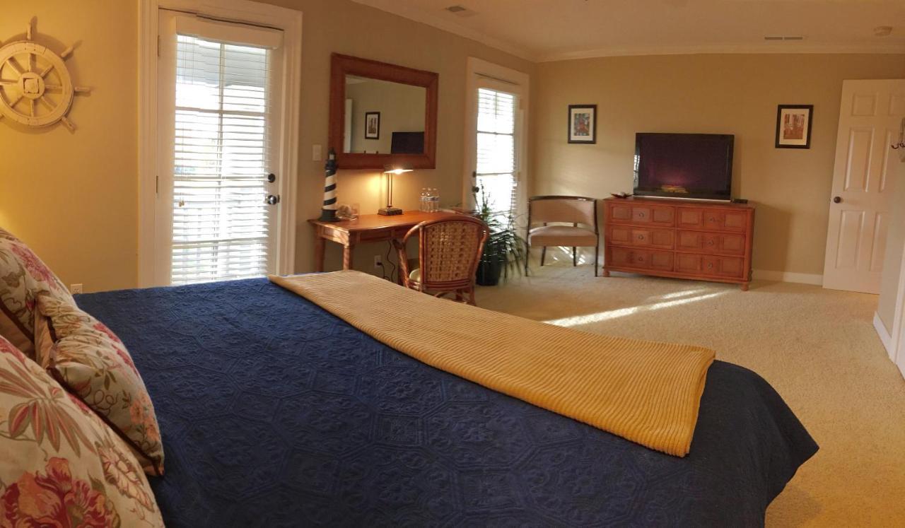 The B & B At Queenslake Midway 외부 사진