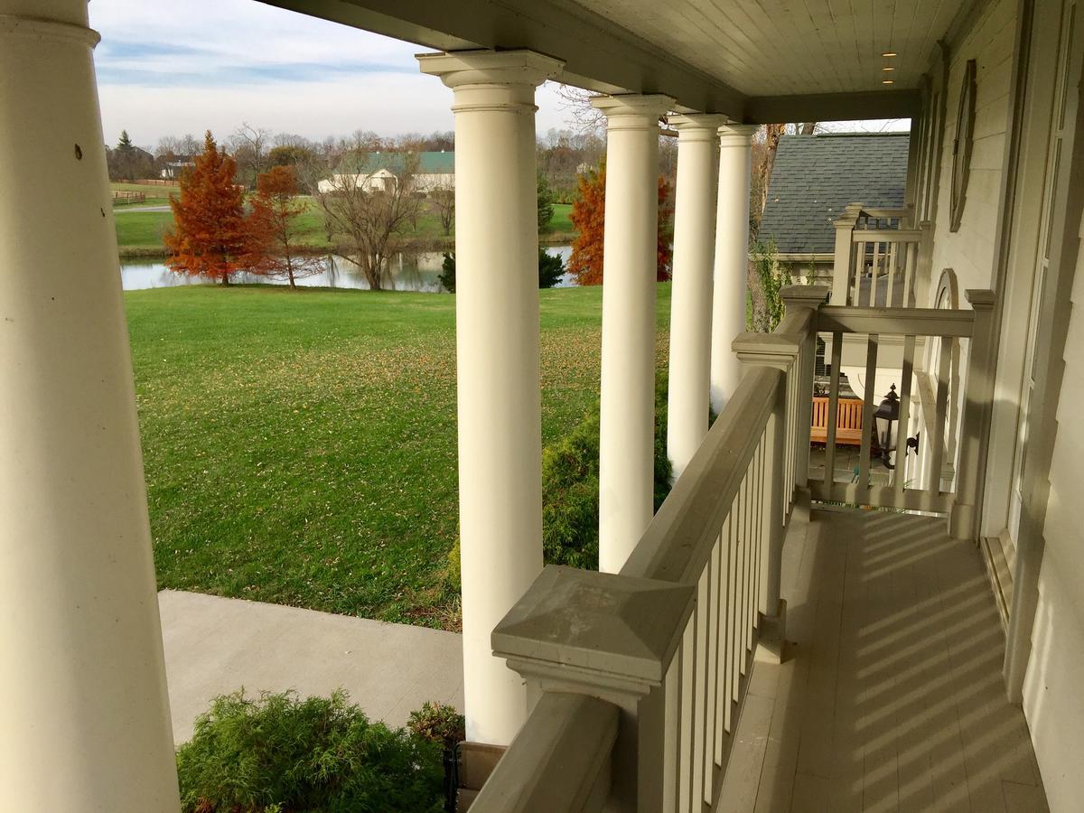 The B & B At Queenslake Midway 외부 사진